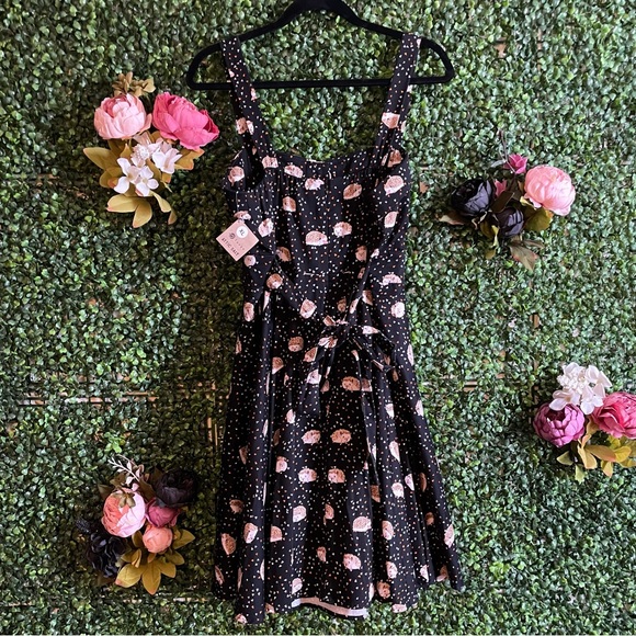 NWT Eva Rose Hedgehog Print Dress - Picture 2 of 5